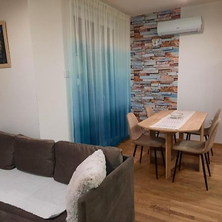 Lux Advent Apartment 수보티차 외부 사진